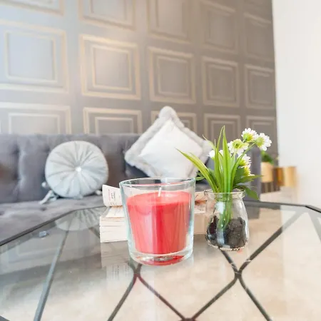 Pass The Keys Stylish 2 Bedroom House In Leeds Holiday home Leeds (West Yorkshire)